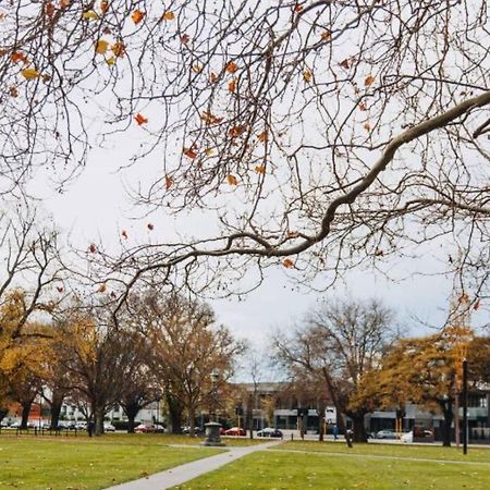 Inner City Delight Walk To Cathedral Square Christchurch Bagian luar foto